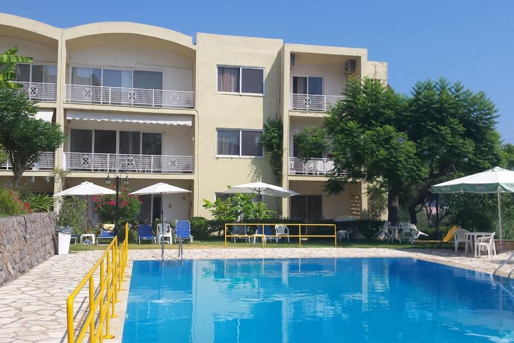 Sea View Apartment With Swimning Pool Meszongí Kültér fotó